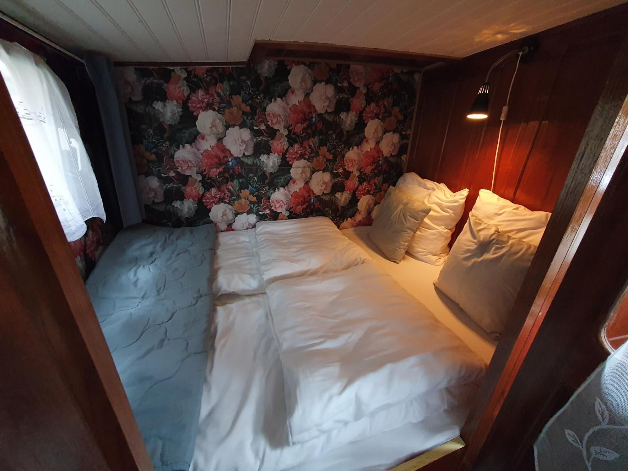 Houseboat Holiday Apartments Rotterdam Rum bild